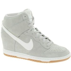 NIKE Dunk Sky Hi Sneaker